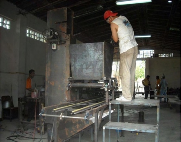 Diseño, construcción y prueba de una máquina sembradora agroforestal automatizada - Image 2