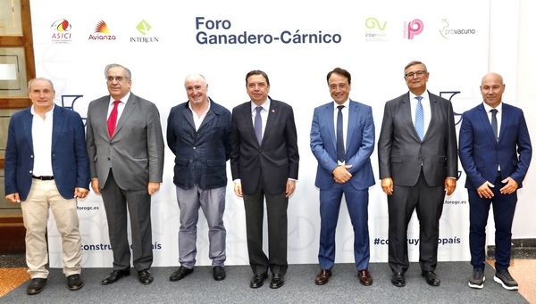 España - Presentación del Foro Ganadero-Cárnico - Image 1