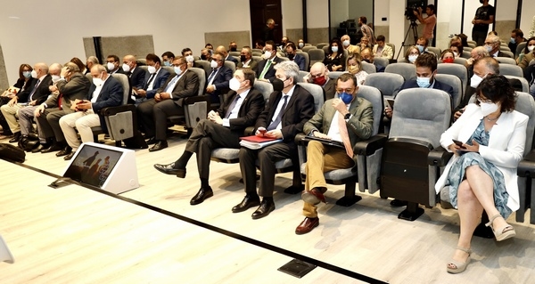 España - Presentación del Foro Ganadero-Cárnico - Image 3