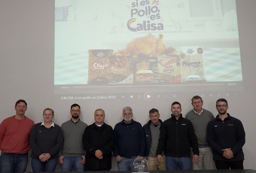 Carga de aves vivas, jornada de capacitación de Grupo Motta - Image 2