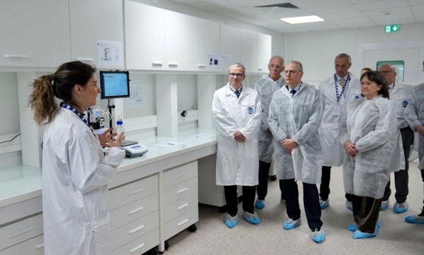 Francia - Inaugura Biogenovac para crear vacunas y prevenir futuras crisis sanitarias - Image 2