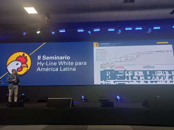 Vetanco, presente en el II Seminario Hy-Line Latam de Ponedoras Blancas en Brasil - Image 2