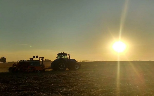 Argentina - Agricultura de Precisión: Mantener la precisión del guiado satelital ante variaciones solares - Image 1