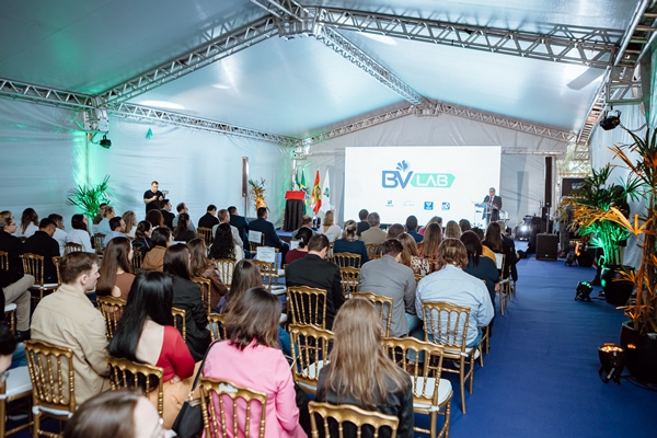 Vetanco, Dr. Bata y UDESC inauguraron en Chapecó un laboratorio de alta tecnología para la producción animal - Image 1