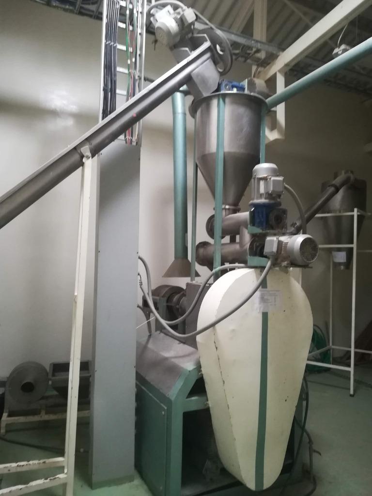 Extrusor de Cereales y Oleaguinosas - 1
