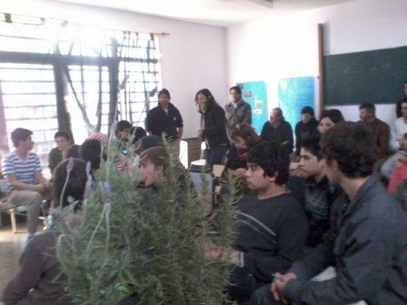 Charlas y asesoramiento a escuelas rurales y urbanas