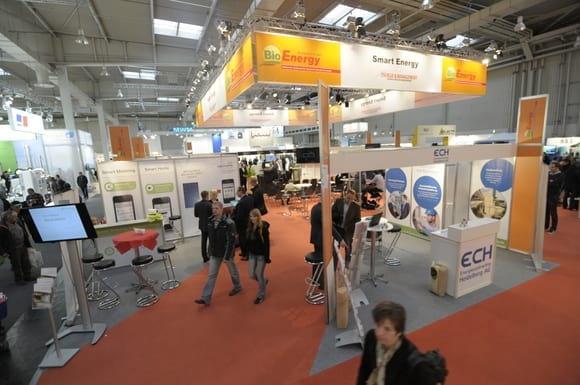 Un de los pabellones en la feria de EnergyDecentral 2012 (última edición)