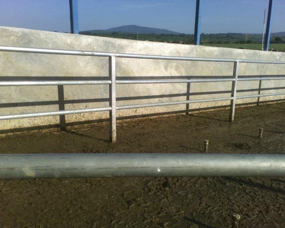 pasillos de retorno del area de sala de ordena a hechaderos