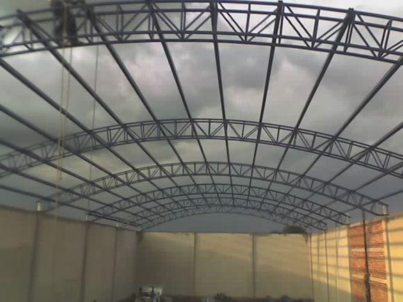 ESTRUCTURA META;LICA PARA TECHO EN ARCO DOMO