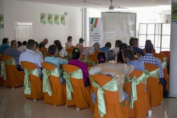 Asistentes seminario insectos y otros recursos en la alimentacion animal