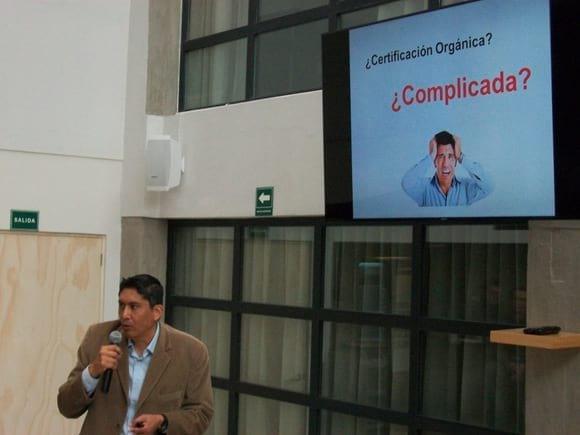 Pogramas de capacitación en el sector de la Avicultura Orgánica Empresarial