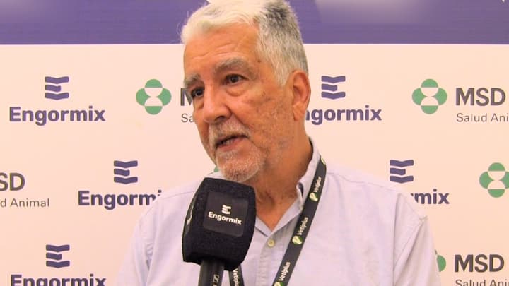 Lanzamiento de nueva vacuna aviar: la mirada del Dr. Nestor Mossos