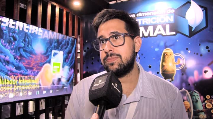 Legado microbiano: cómo la microbiota de la reproductora influye en la salud del pollito