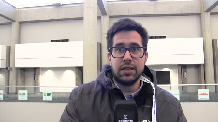 Mejora de la digestibilidad en pollos de engorde mediante aceites esenciales y fructooligosacáridos