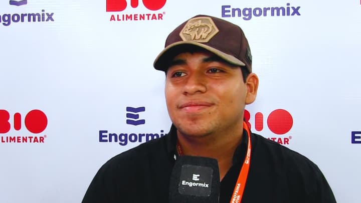 Producción porcina en Ecuador, Angel Cruz