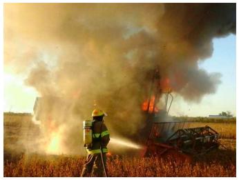 Extinción de incendios en máquinas cosechadoras. Prueba de desempeño del equipo Georgia GVS 200 con agente extintor ABC 90 - Image 1