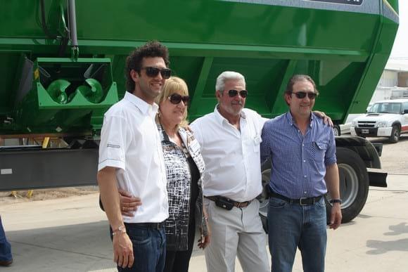 Con Cristina, Omar y José Lorenzino en el lanzamiento