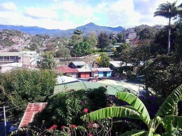 Vista del Cerro San Salvador 1228msnm desde las oficinas de CISA AMERCON, Matagalpa.