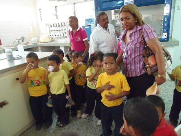 Celebración Dia mundial de la Leche con niños y niñas de Educación Inicial en la Unidad de Rehabilitación de Niños Desnutridos CITEC-UNEFM Coro-Falcón Venezuela.