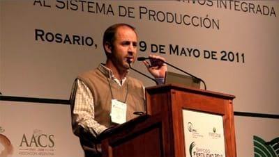 Tecnología de fertilización: Ricardo Melchiori en Simposio Fertilidad 2011